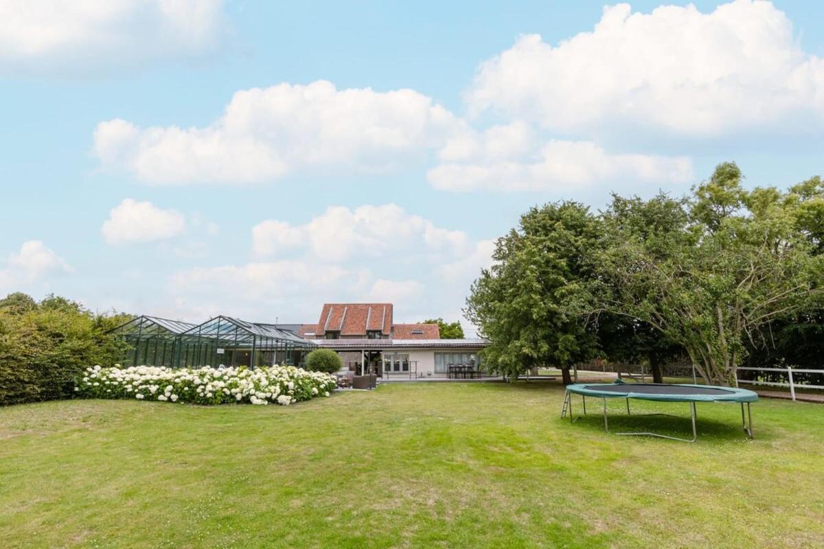 Farmhouse Oasis With Garden, Pond And Idyllic Surroundings Villa Beernem Kültér fotó