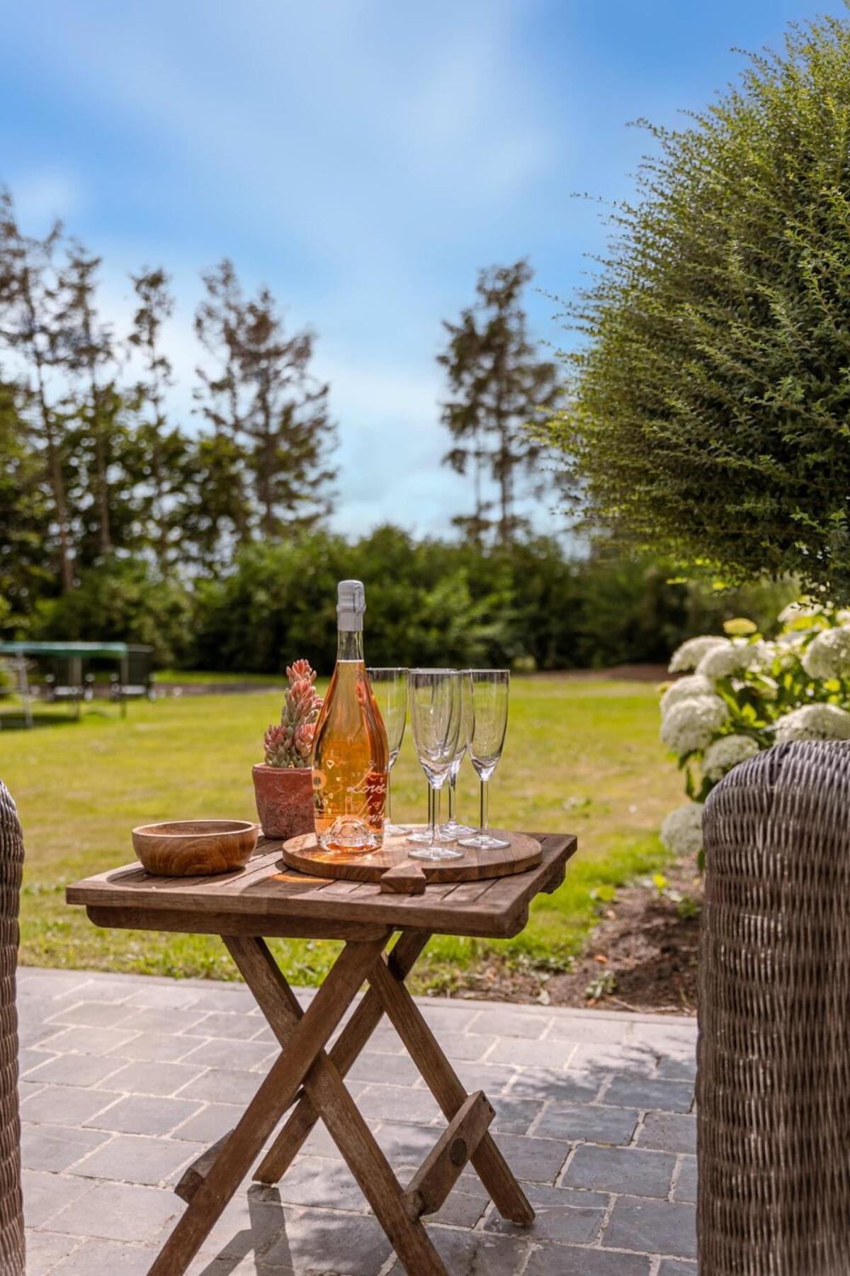 Farmhouse Oasis With Garden, Pond And Idyllic Surroundings Villa Beernem Kültér fotó